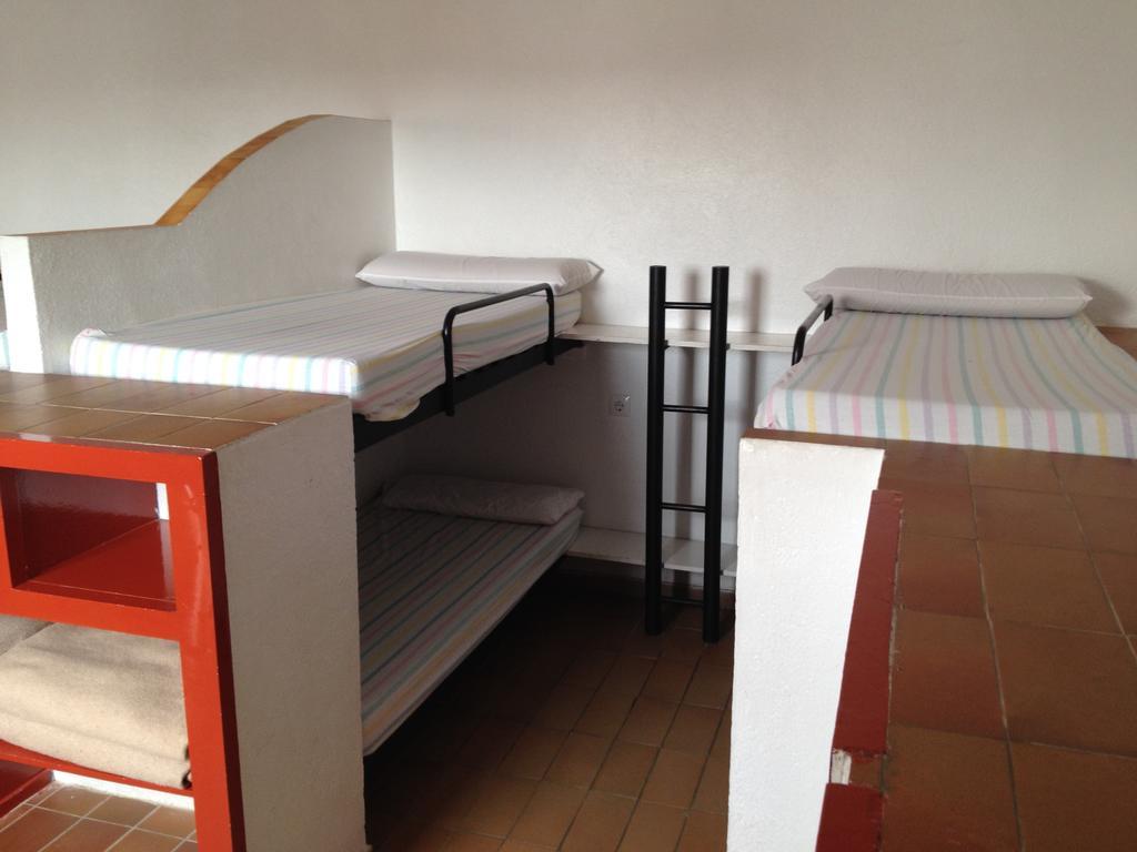 Alberg L'Escala Xanascat Albergue Habitación foto